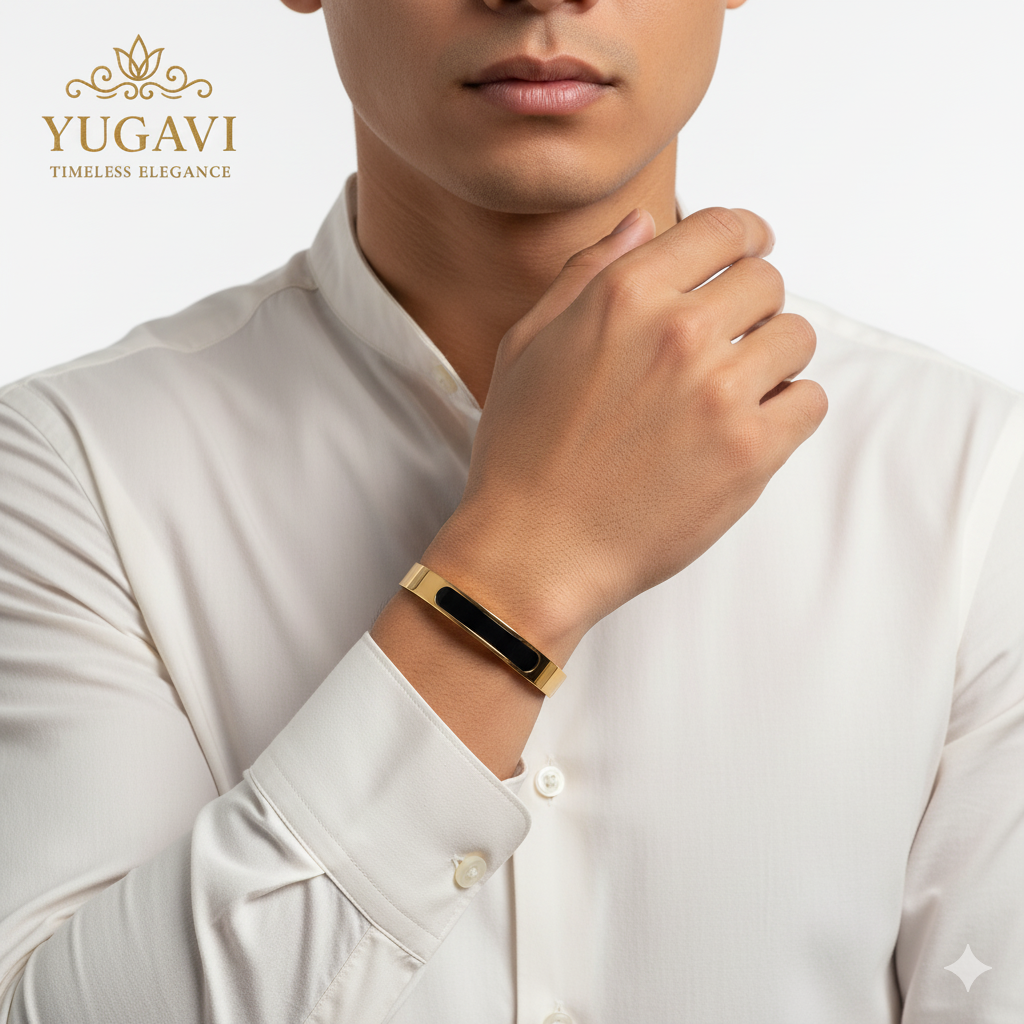 Elegant Gold-Plated Men’s Bracelet – Timeless Black Accent