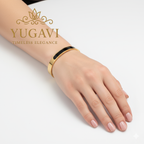 Elegant Gold-Plated Men’s Bracelet – Timeless Black Accent